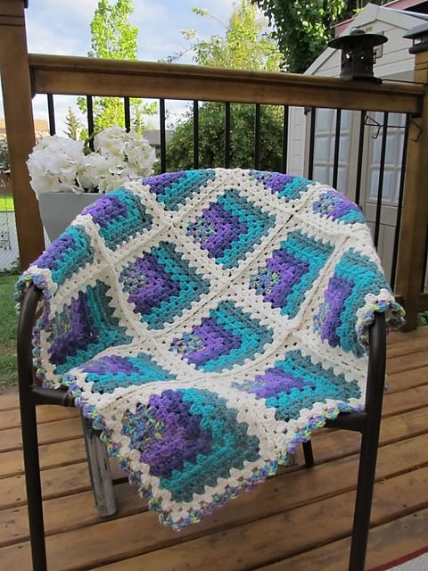 Mitered Granny Square Crochet