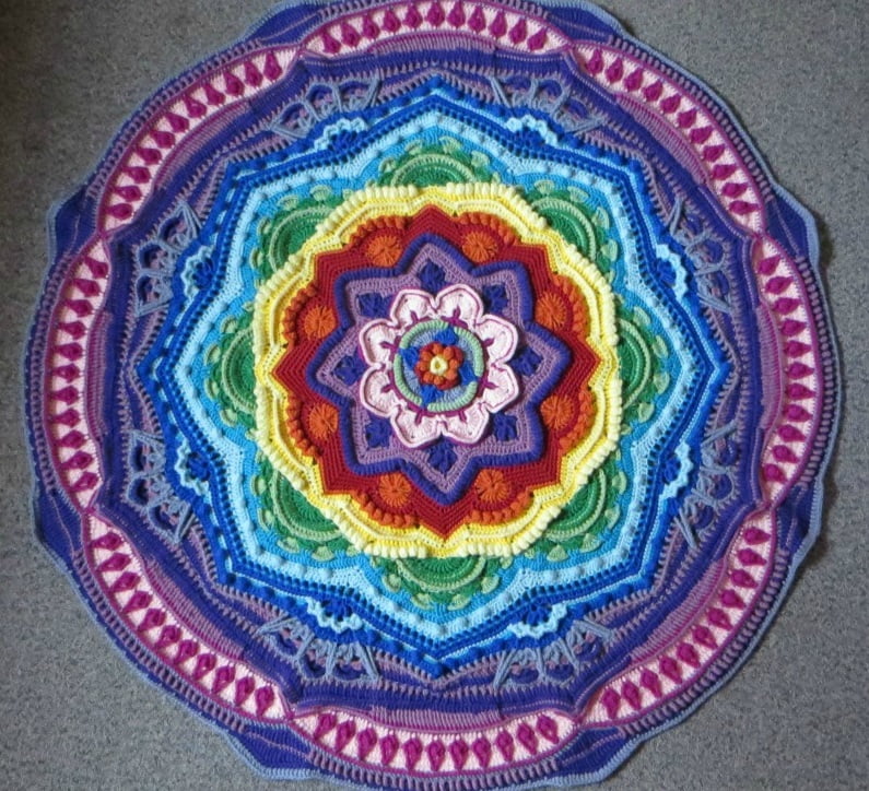 Mandala Madness Crochet Free Pattern - CRAFTS LOVED