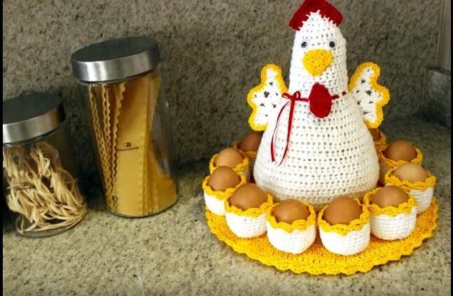 Crochet chicken egg holder - CRAFTS LOVED.