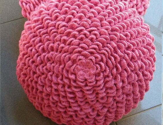 Step by step crochet cushion